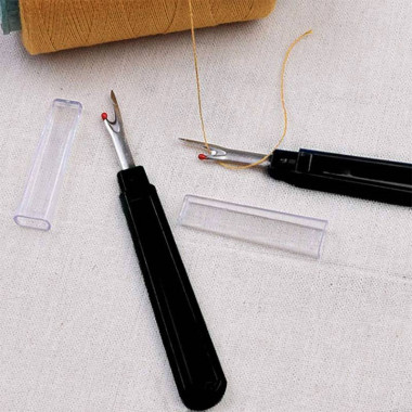 Seam ripper large with black handle
