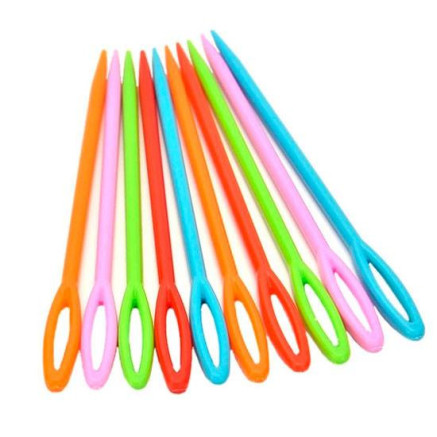 Plastic needle for stitching 90 mm, 1 pc.