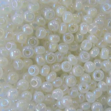 Preciosa beads №10/0, 50 g, pearl milky rainbow (57206/555)