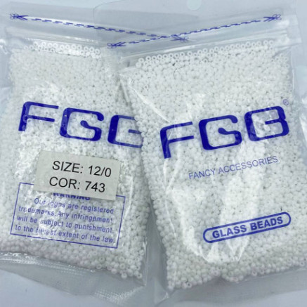 Beads calibrated 12/0 50 g, white matte, 743