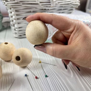 Round bead, wooden, polished, unpainted Ø 40 mm, 1 pc.