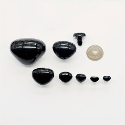 Triangular nose for toys Premium black 6 mm