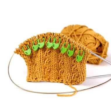 Knitting markers with a latch Tulip "Hearts" Green 7 pcs (AC-031e)