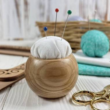 Wooden pincushion round light