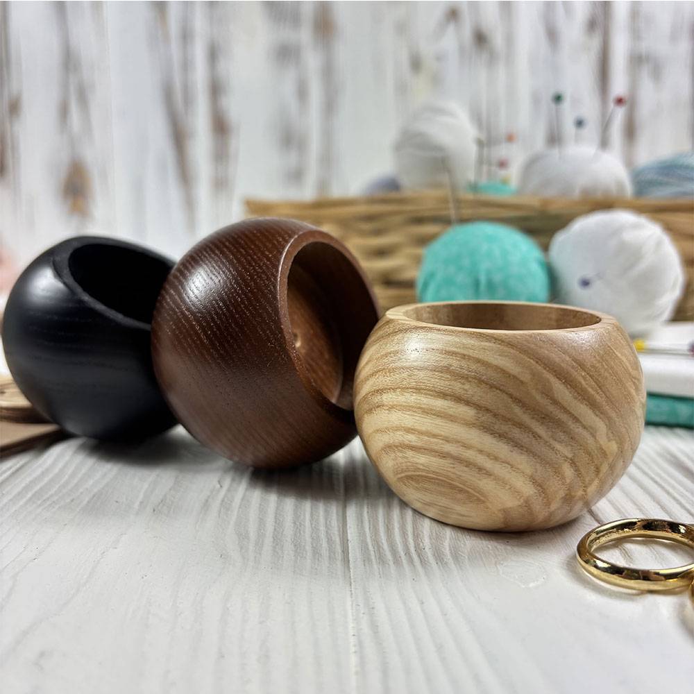 Игольница деревянная круглая коричневая