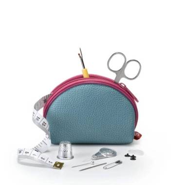 Travel sewing kit in a blue cosmetic bag, Prym, (651200)