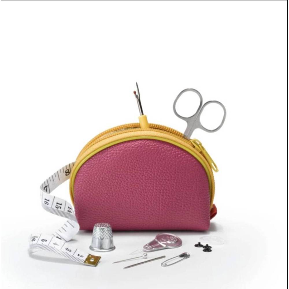 Travel sewing kit in a pink cosmetic bag, Prym, (651199)