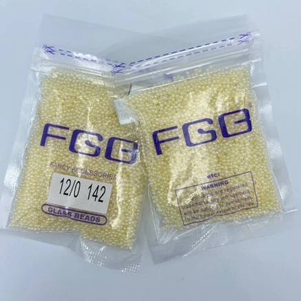 Beads 12/0 FGB - creamy shimmer (142)