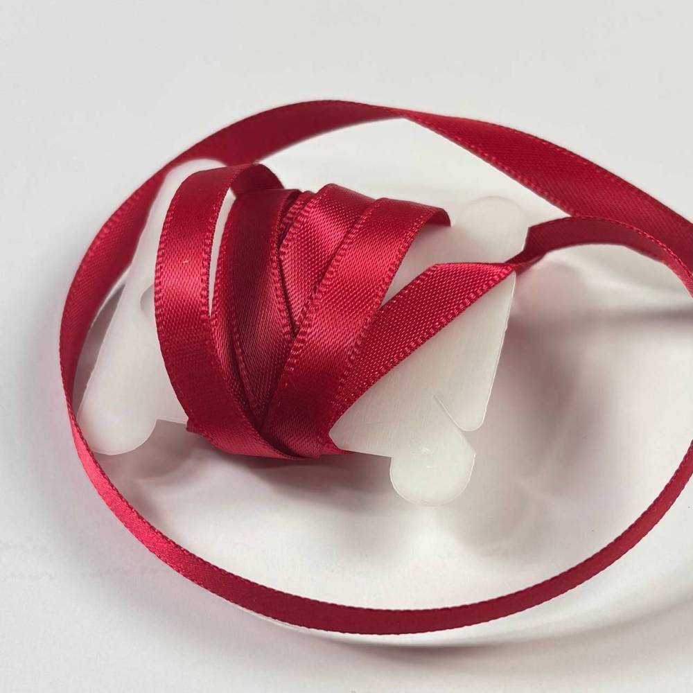 Satin ribbon 6 mm, ruby (264) Satin ribbon 6 mm, ruby (264)