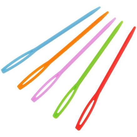 Plastic needle 7 cm, China