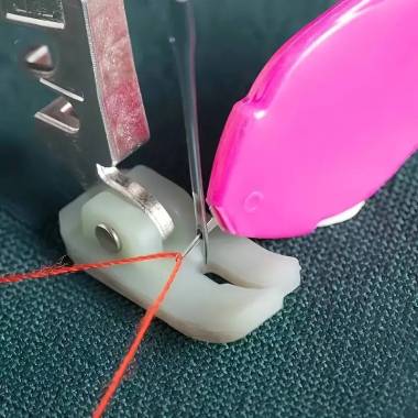 Needle threader with hook