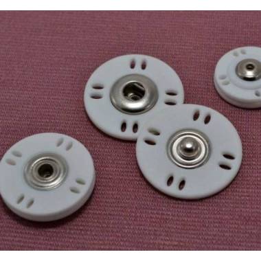 Sew-on button white 26 mm