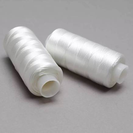 Thread No. 10 white (polyester) 150 m, especially strong