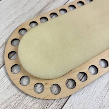 Floss organizer with 40-hole needle parking