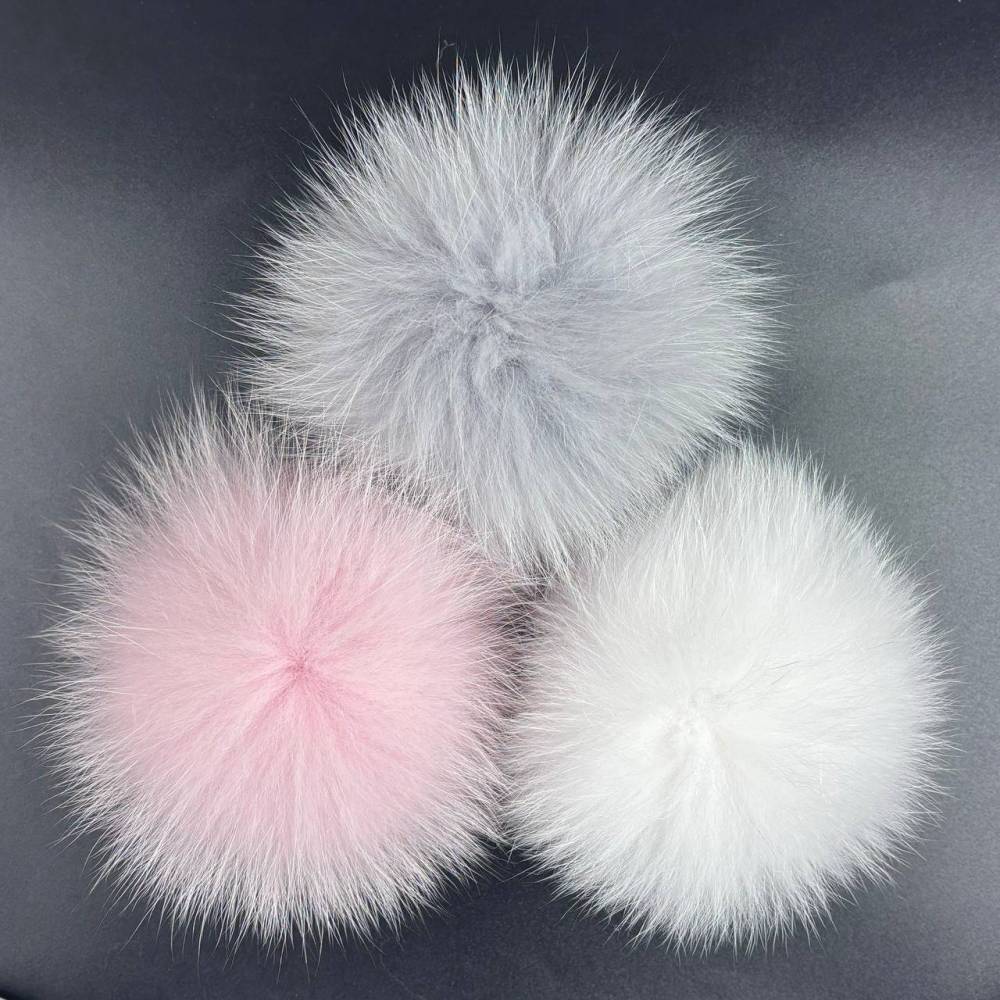 Pompom made of natural fox fur, light gray 13 cm