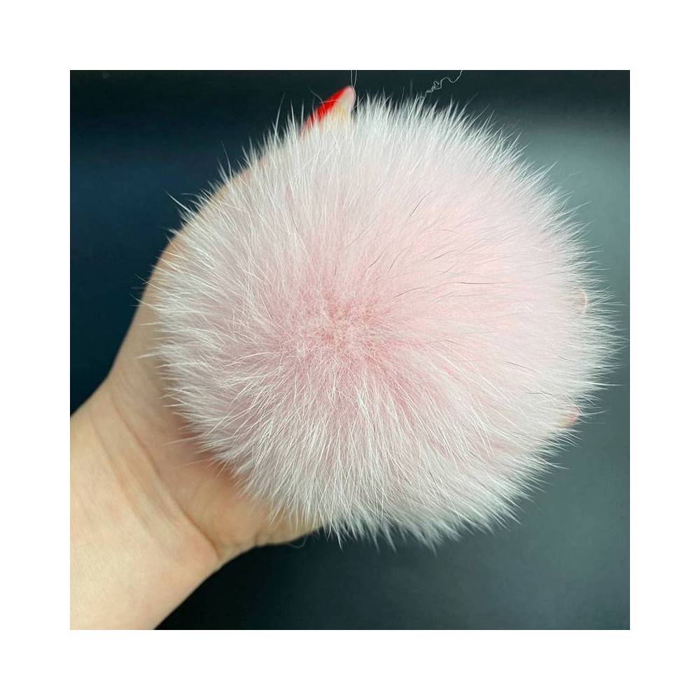 Pompom made of natural fox fur, soft pink 12 cm Pompom made of natural fox fur, soft pink 12 cm