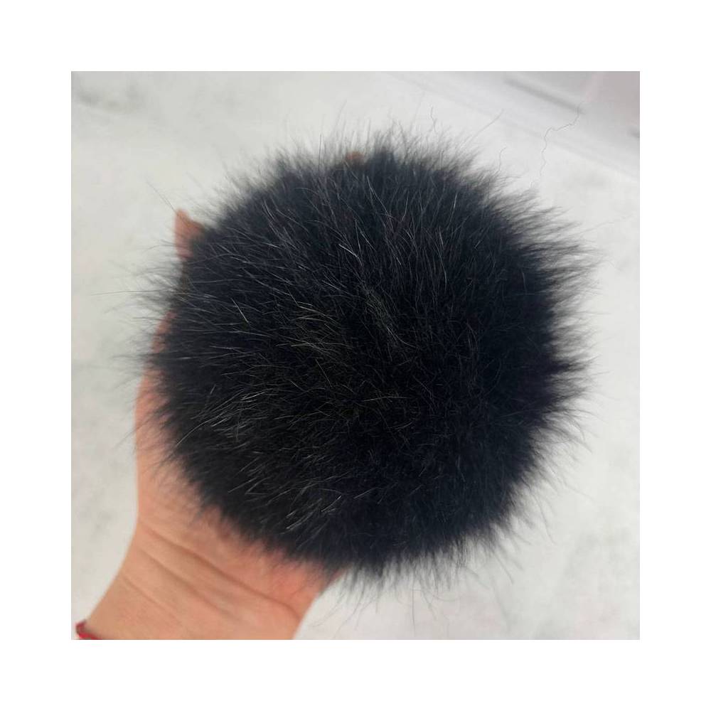 Pompom from the tail of an arctic fox, black 13-15 cm Pompom from the tail of an arctic fox, black 13-15 cm