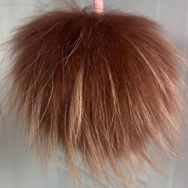 Pompom made of natural raccoon fur shimmering copper 17-20 cm