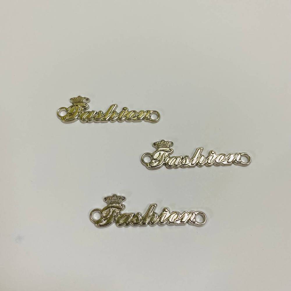 Подвеска "Fashion" 4*0,7 см серебряная