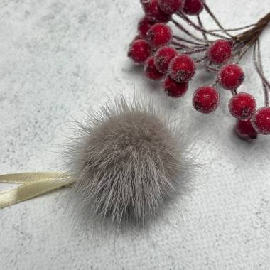 Pompom made of natural mink fur, coffee with milk 5-6 cm