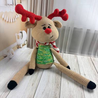 Knitted toy "Christmas deer"