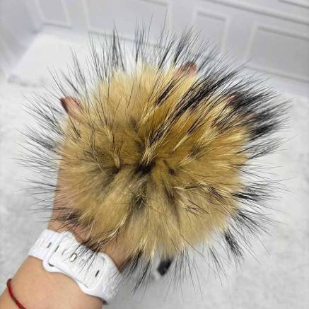 Pompom made of natural raccoon fur 16 cm