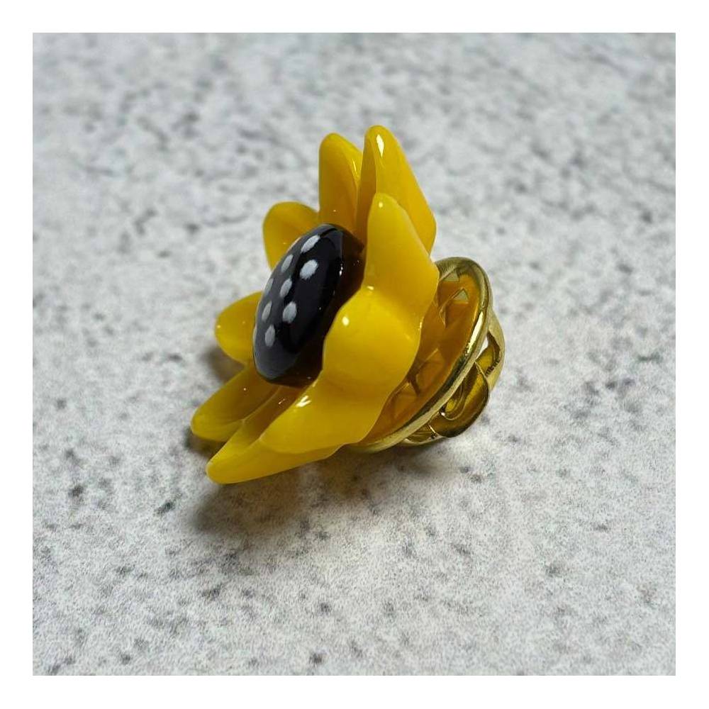 Pin badge for clothing "Sunflower" 2*2 cm