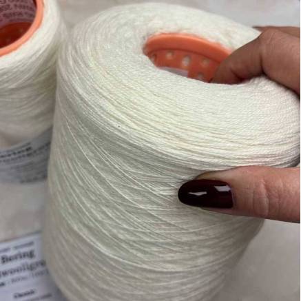 Пряжа на конусі Bering Sudwoollgroup (820 грам), молочний Nm 2/16