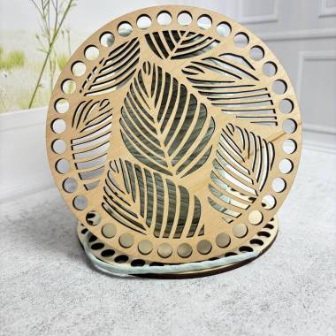 Wooden round openwork bottom, 15 cm (155/15)