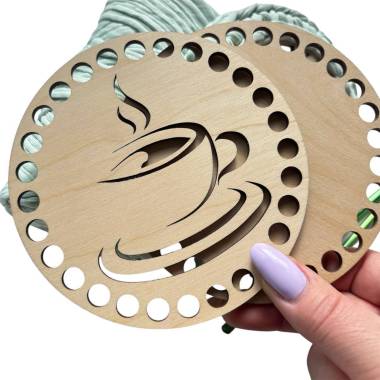 Wooden round openwork bottom, 12 cm (177/12)