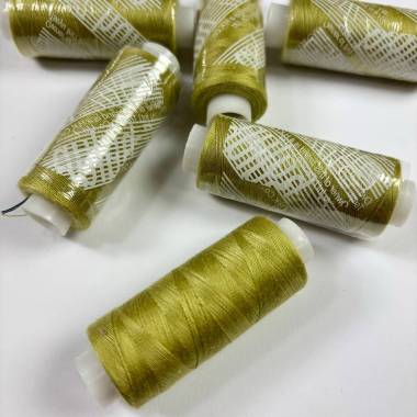 Sewing thread 40/2, 400 yards, color yellow-green
