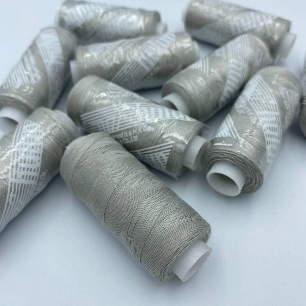 Sewing thread 40/2, 400 yards, color light gray Sewing thread 40/2, 400 yards, color light gray
