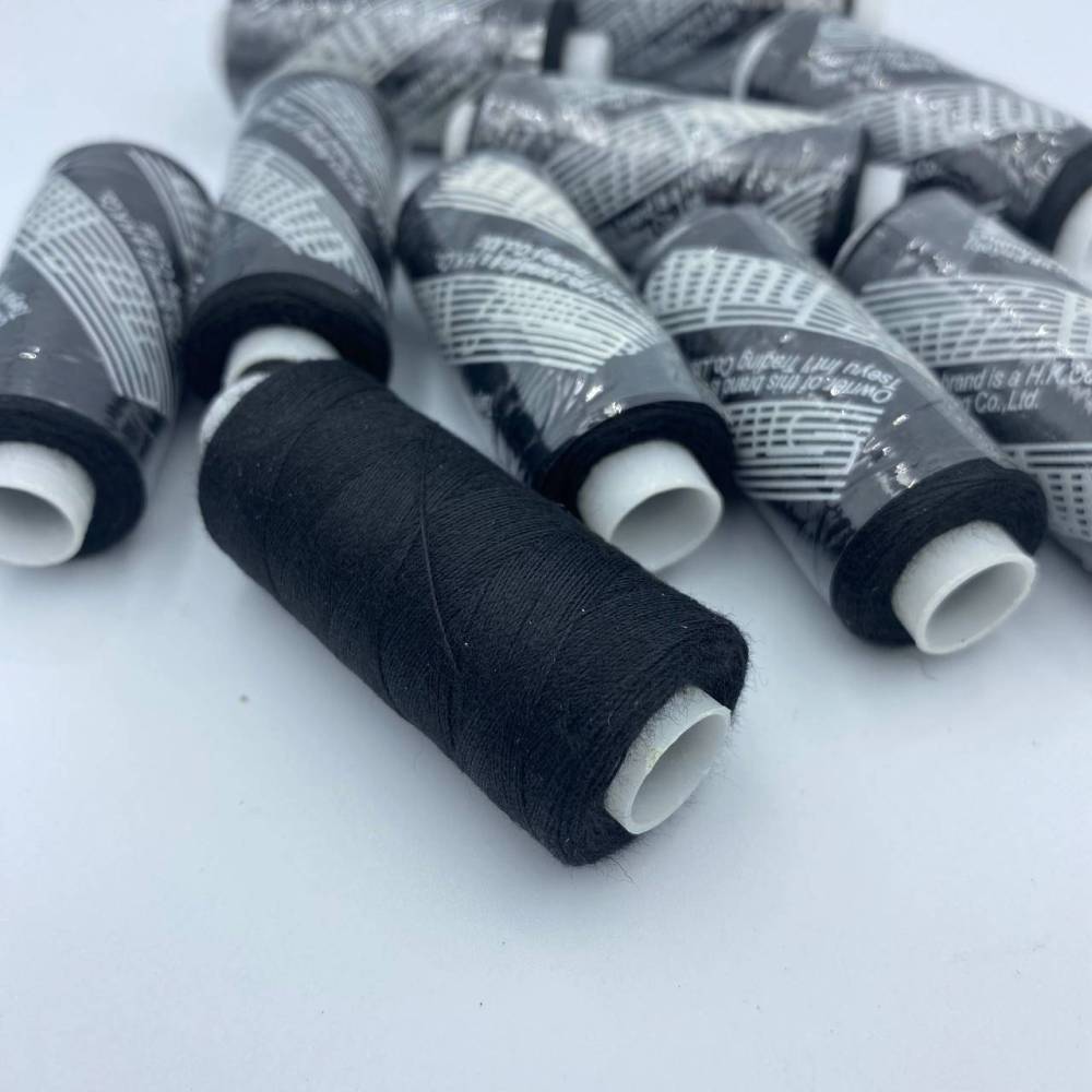 Sewing thread 40/2, 400 yards, color black Sewing thread 40/2, 400 yards, color black