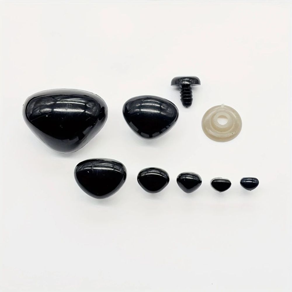 Triangular nose for toys Premium black 12 mm Triangular nose for toys Premium black 12 mm